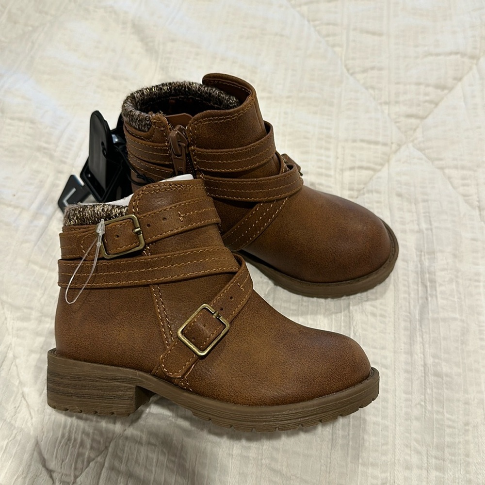 NEW TODDLER BOOTS